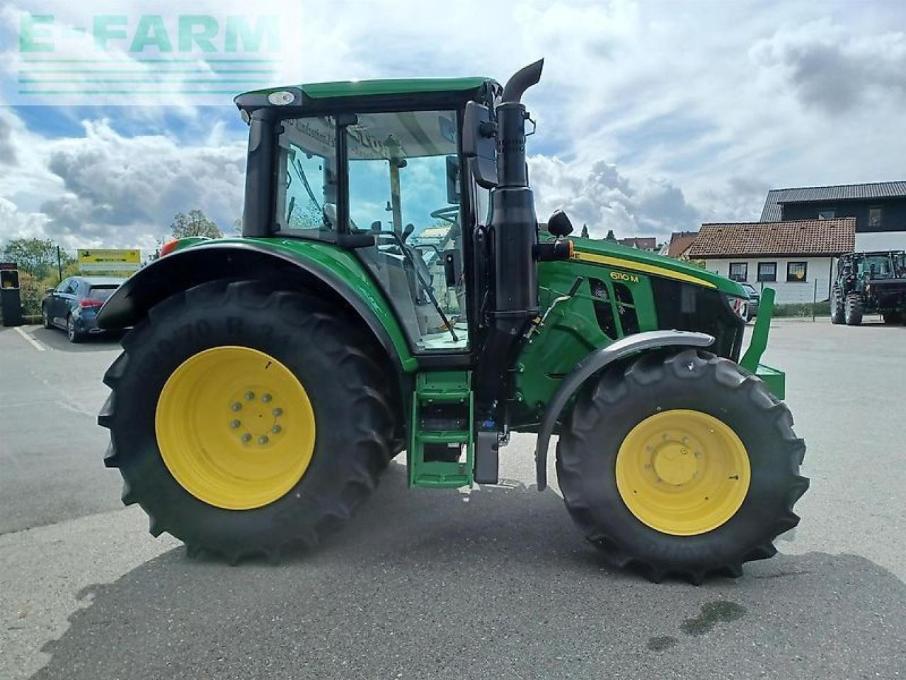 John Deere 6110m - Traktor: slika John Deere 6110m - Traktor John Deere 6110m - Traktor: slika John Deere 6110m - Traktor