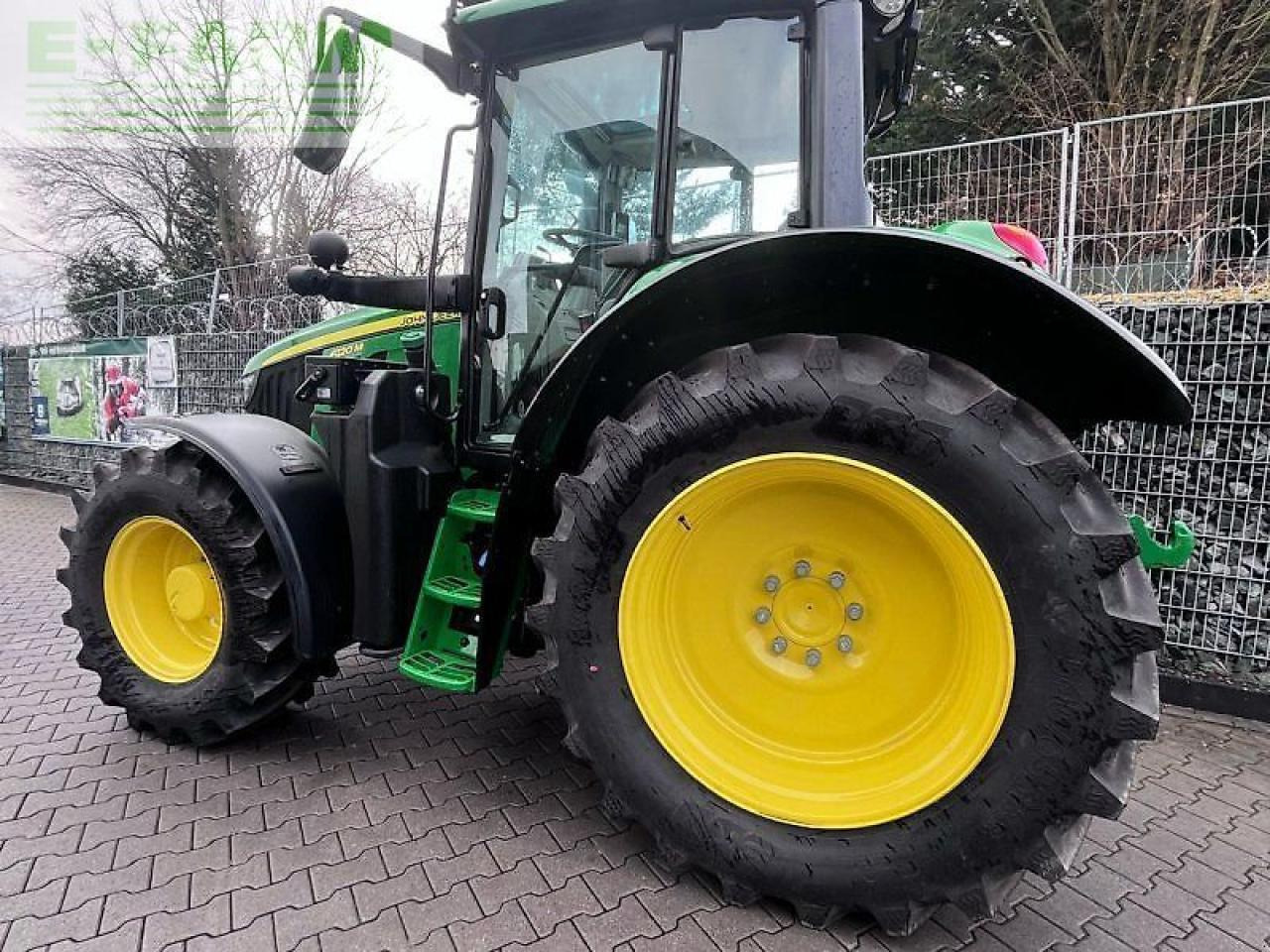 John Deere 6120m - Traktor: slika John Deere 6120m - Traktor John Deere 6120m - Traktor: slika John Deere 6120m - Traktor