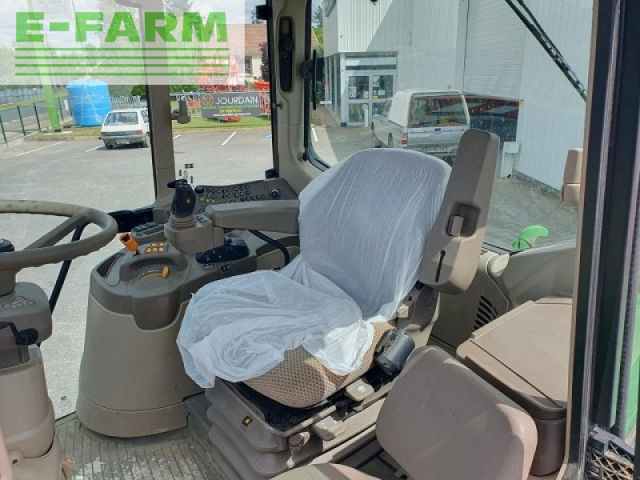 John Deere 6120m - Traktor: slika John Deere 6120m - Traktor John Deere 6120m - Traktor: slika John Deere 6120m - Traktor