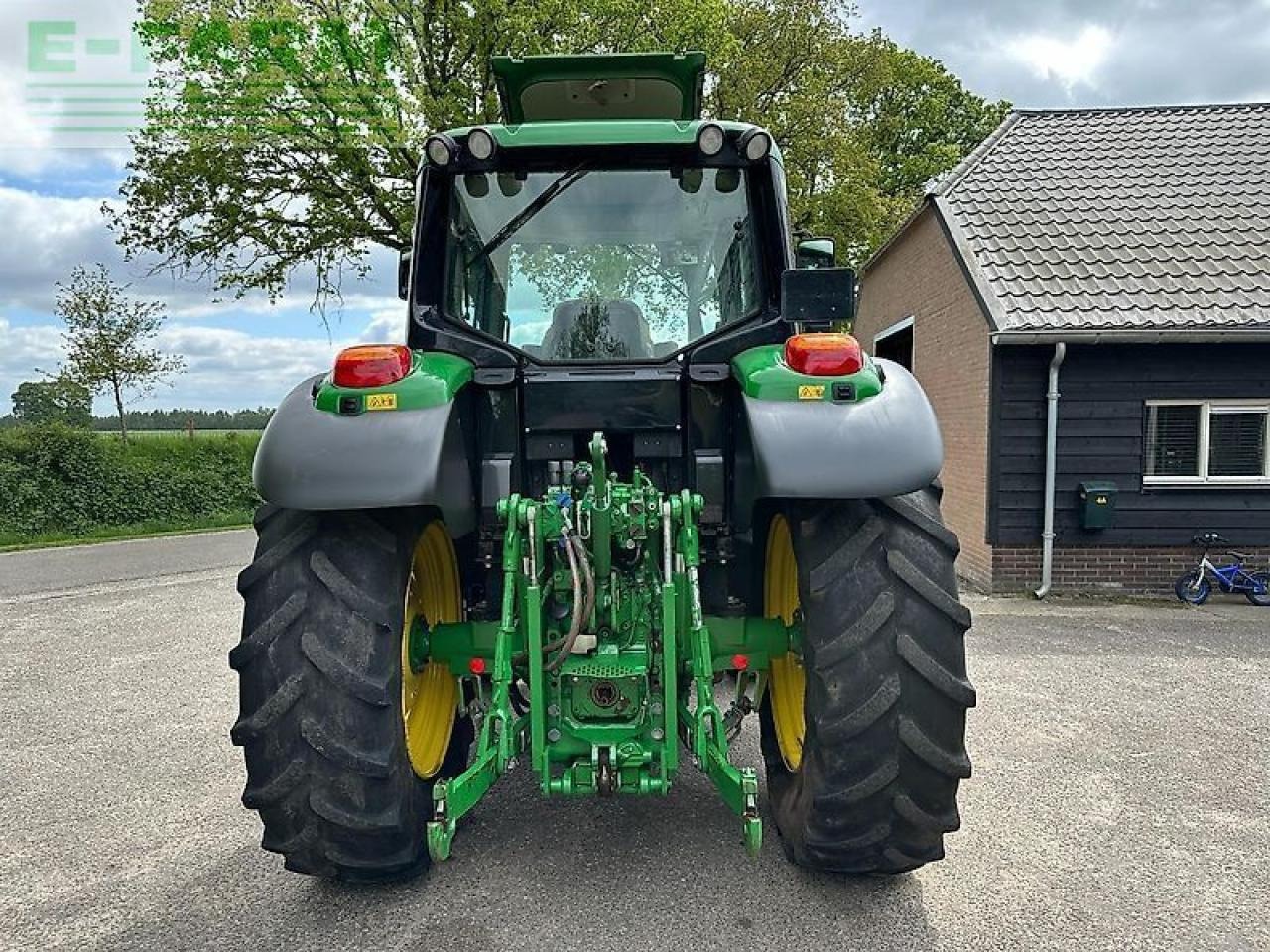 John Deere 6130m pq+ - Traktor: slika John Deere 6130m pq+ - Traktor John Deere 6130m pq+ - Traktor: slika John Deere 6130m pq+ - Traktor