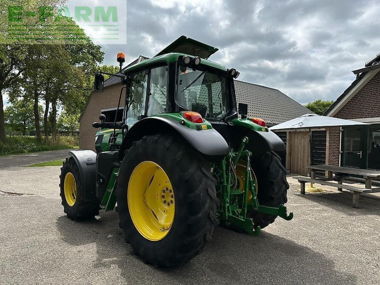 John Deere 6130m pq+ - Traktor: slika John Deere 6130m pq+ - Traktor John Deere 6130m pq+ - Traktor: slika John Deere 6130m pq+ - Traktor