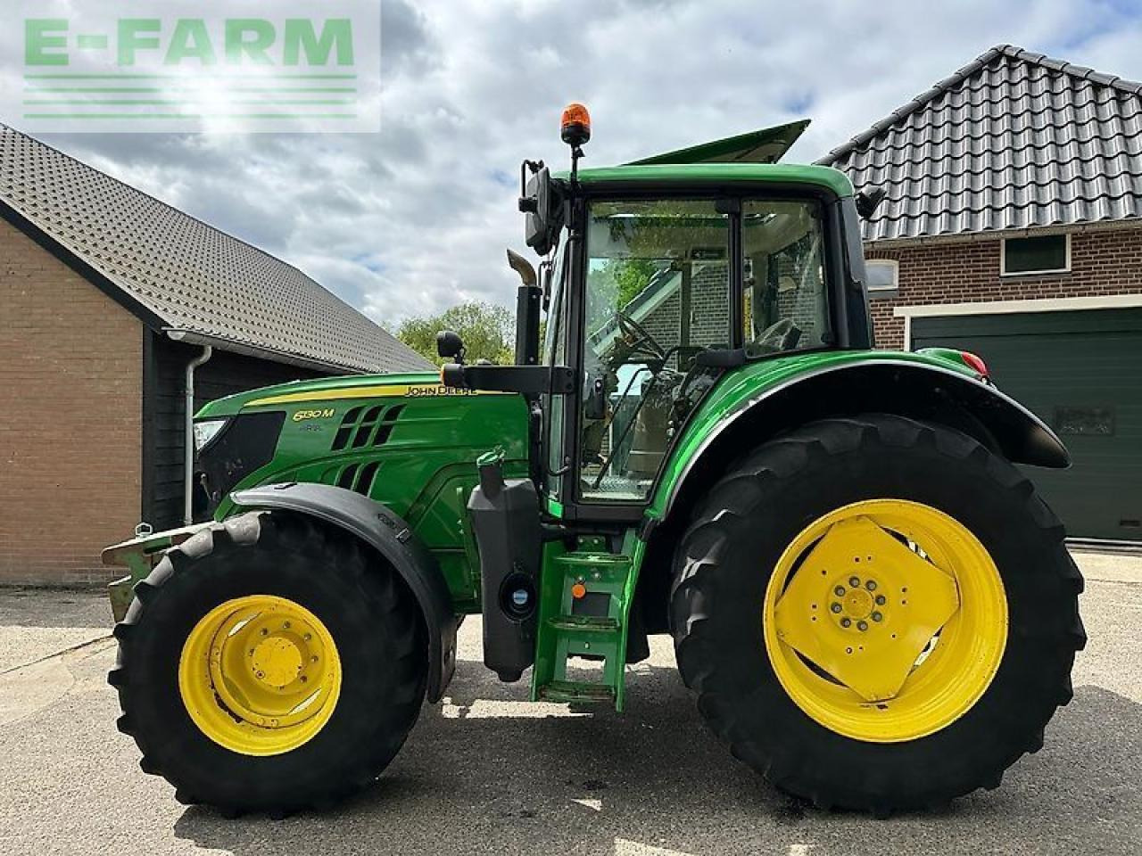 John Deere 6130m pq+ - Traktor: slika John Deere 6130m pq+ - Traktor John Deere 6130m pq+ - Traktor: slika John Deere 6130m pq+ - Traktor