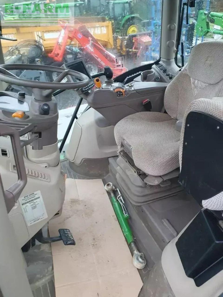 John Deere 6135r - Traktor: slika John Deere 6135r - Traktor John Deere 6135r - Traktor: slika John Deere 6135r - Traktor