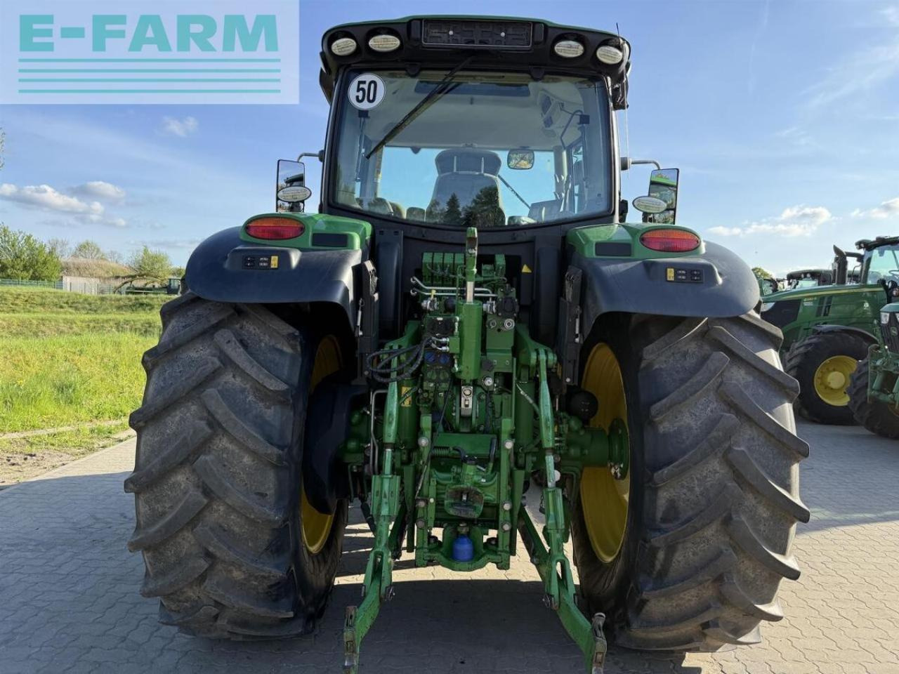 John Deere 6155r - Traktor: slika John Deere 6155r - Traktor John Deere 6155r - Traktor: slika John Deere 6155r - Traktor