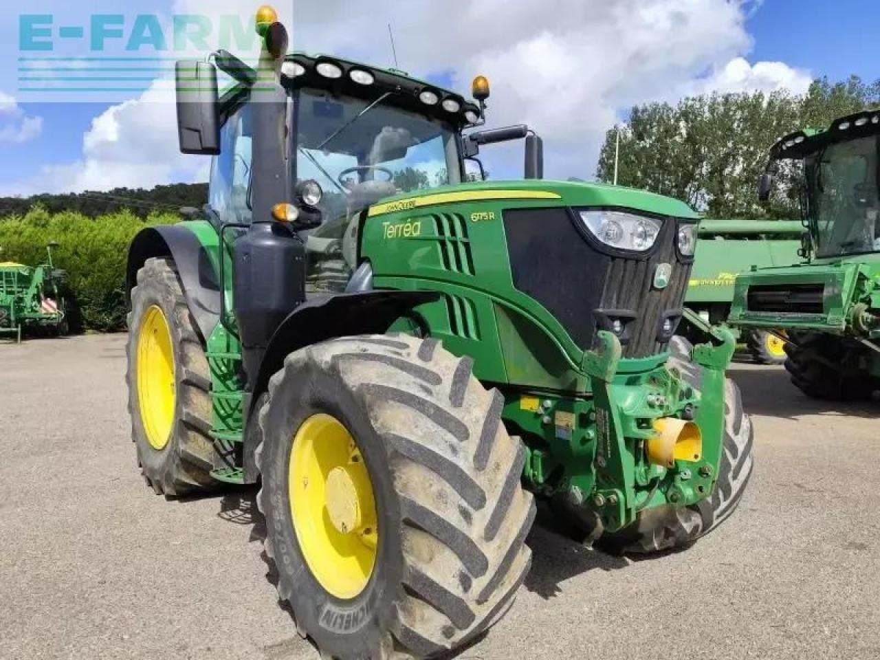 John Deere 6175r ft4 - Traktor: slika John Deere 6175r ft4 - Traktor John Deere 6175r ft4 - Traktor: slika John Deere 6175r ft4 - Traktor