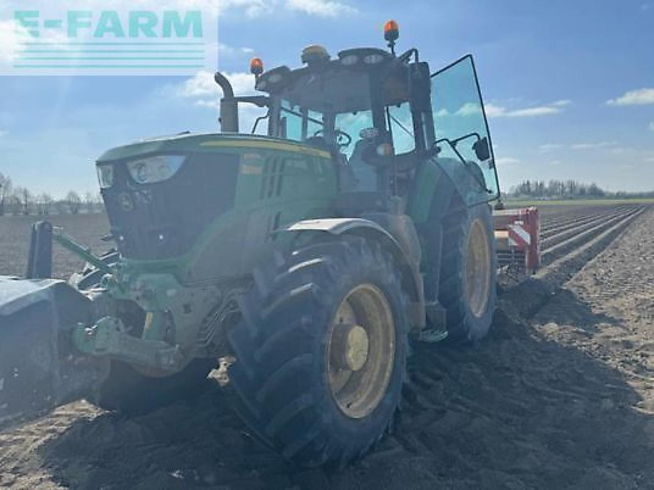Traktor John Deere 6195m: slika Traktor John Deere 6195m