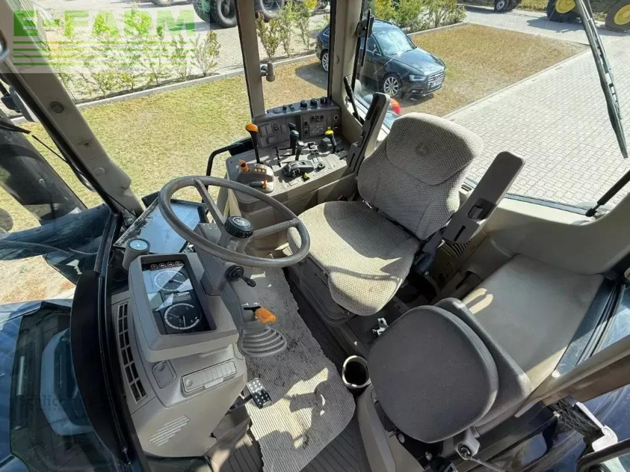 Traktor John Deere 6195m: slika Traktor John Deere 6195m