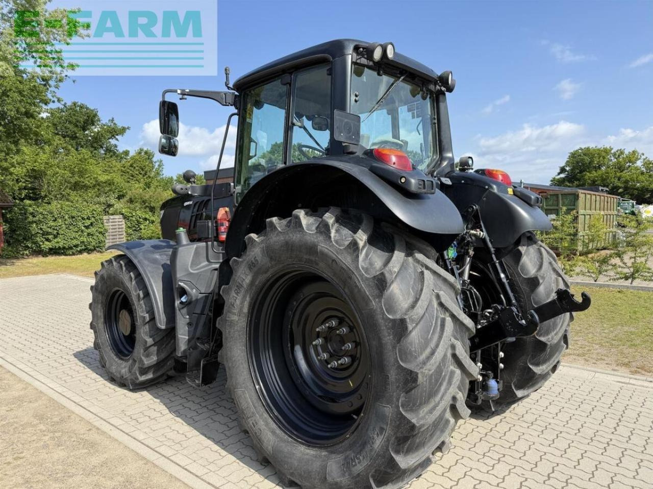 John Deere 6195m black - Traktor: slika John Deere 6195m black - Traktor John Deere 6195m black - Traktor: slika John Deere 6195m black - Traktor