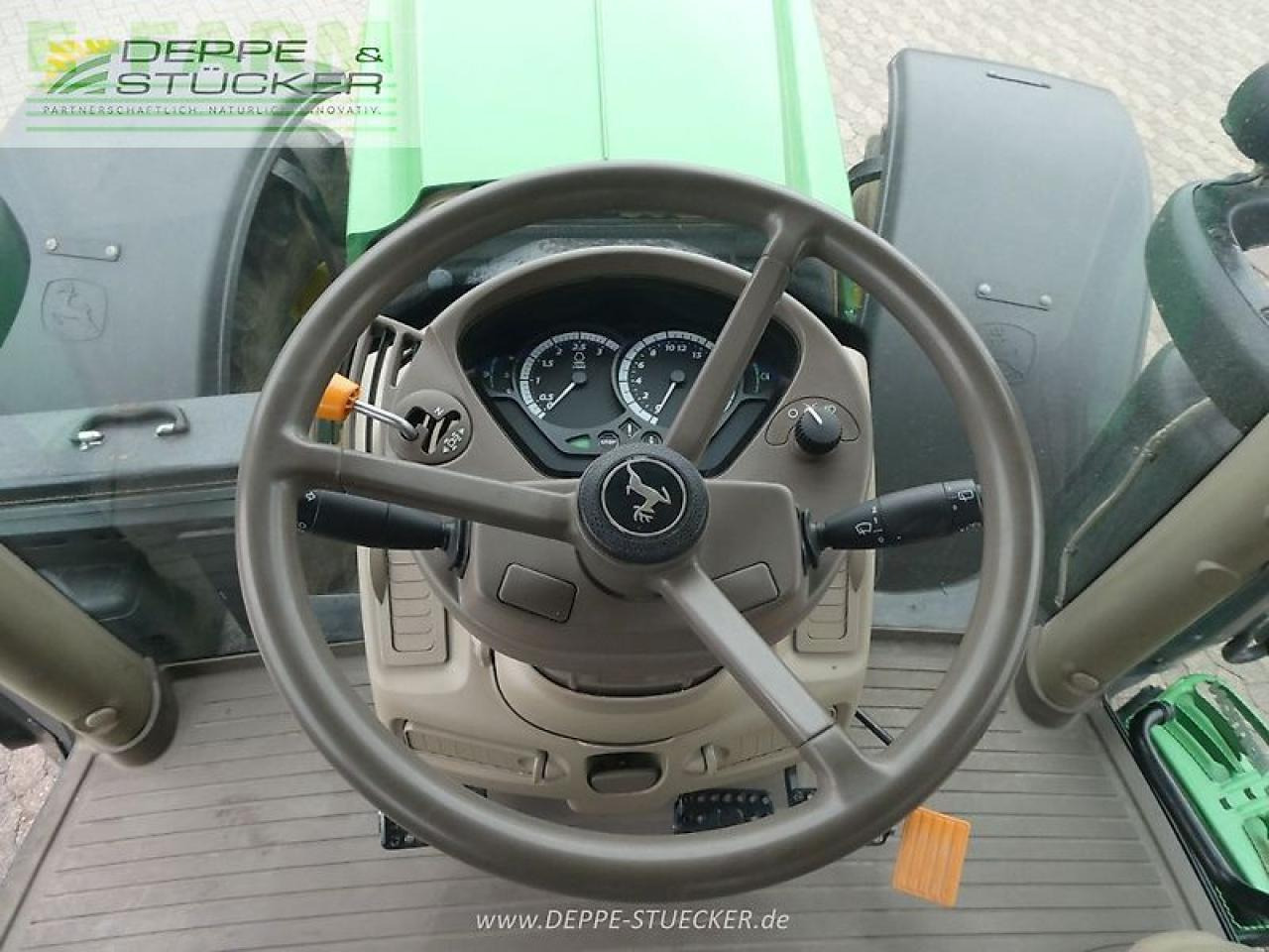 Traktor John Deere 6195r: slika Traktor John Deere 6195r