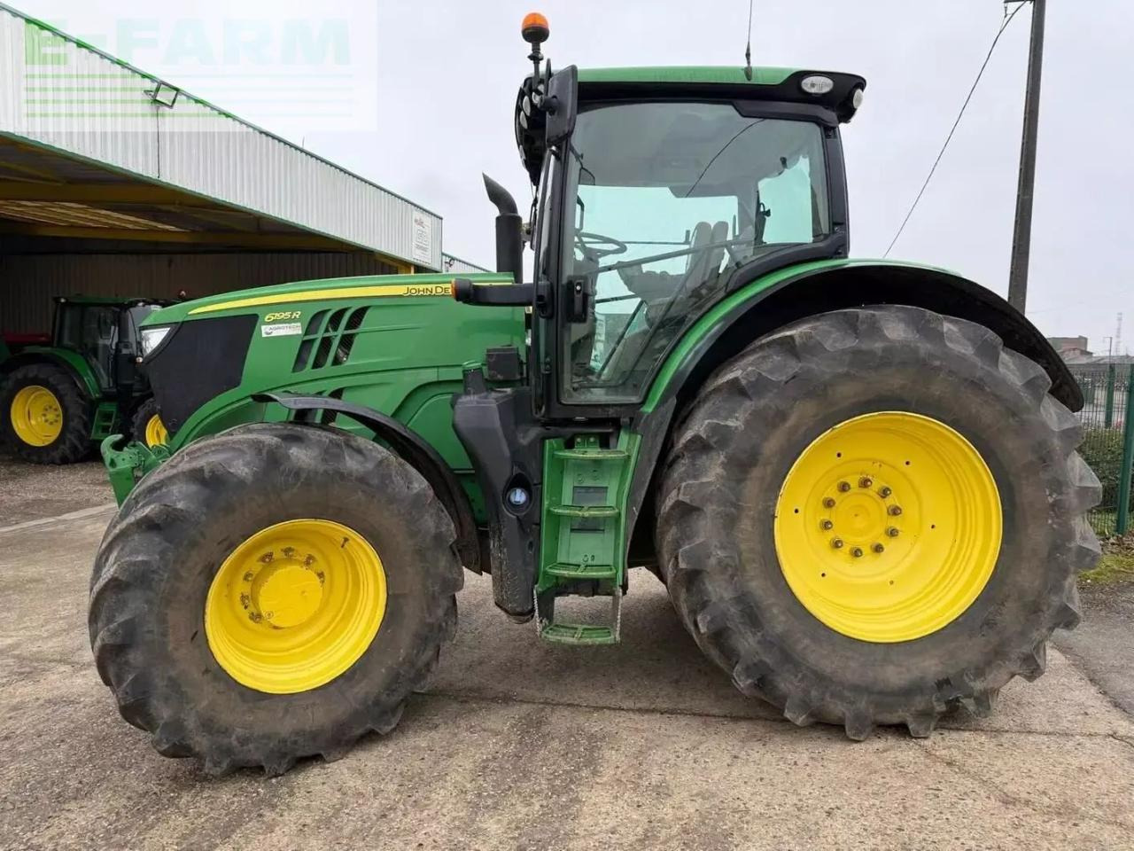 John Deere 6195r - Traktor: slika John Deere 6195r - Traktor John Deere 6195r - Traktor: slika John Deere 6195r - Traktor