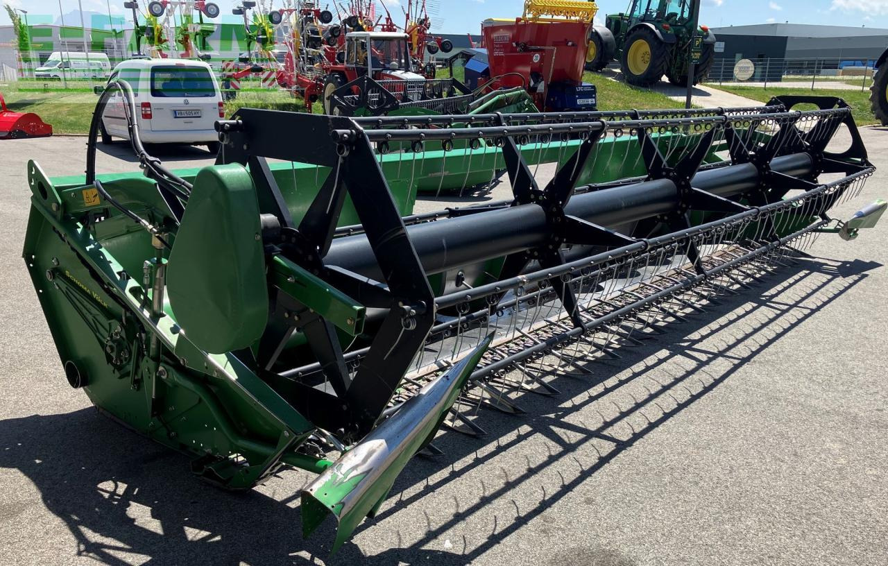 John Deere 620R - Heder za kombajn: slika John Deere 620R - Heder za kombajn John Deere 620R - Heder za kombajn: slika John Deere 620R - Heder za kombajn