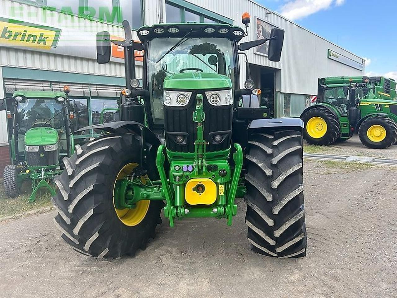 John Deere 6215r - Traktor: slika John Deere 6215r - Traktor John Deere 6215r - Traktor: slika John Deere 6215r - Traktor
