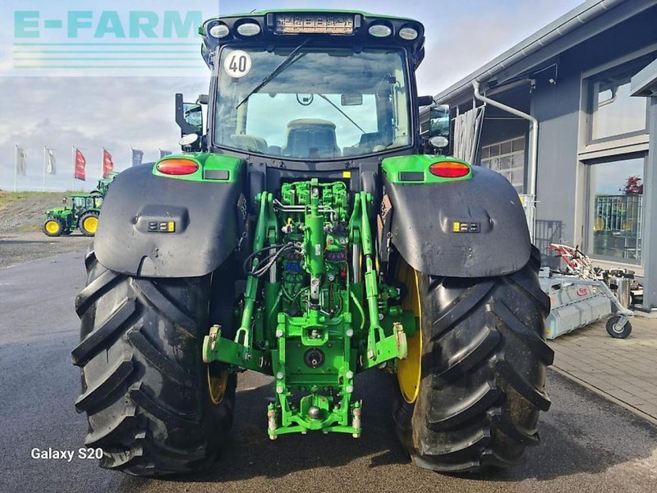 John Deere 6215r - Traktor: slika John Deere 6215r - Traktor John Deere 6215r - Traktor: slika John Deere 6215r - Traktor