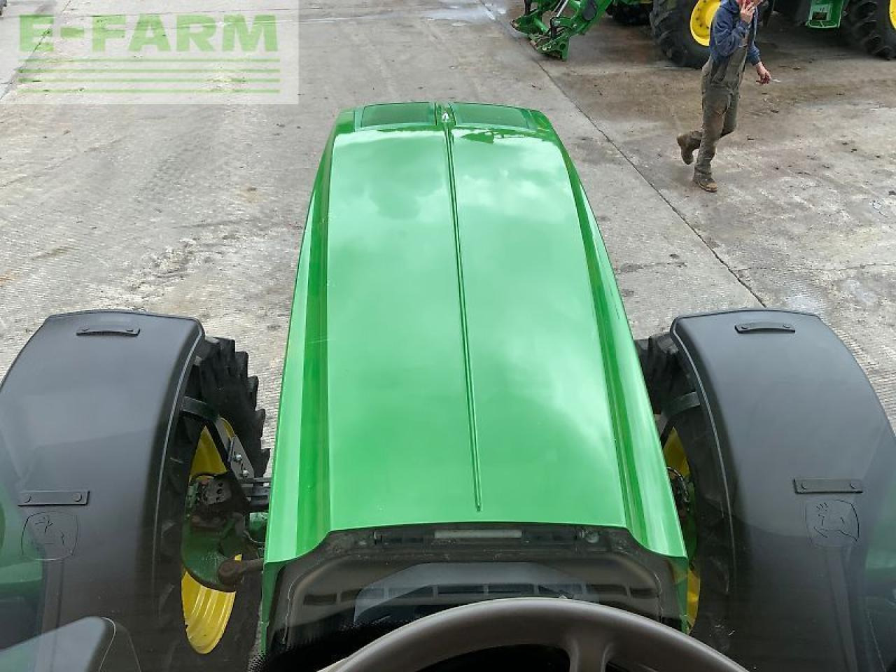 Traktor John Deere 6215r tractor (st24044): slika Traktor John Deere 6215r tractor (st24044) Traktor John Deere 6215r tractor (st24044): slika Traktor John Deere 6215r tractor (st24044)