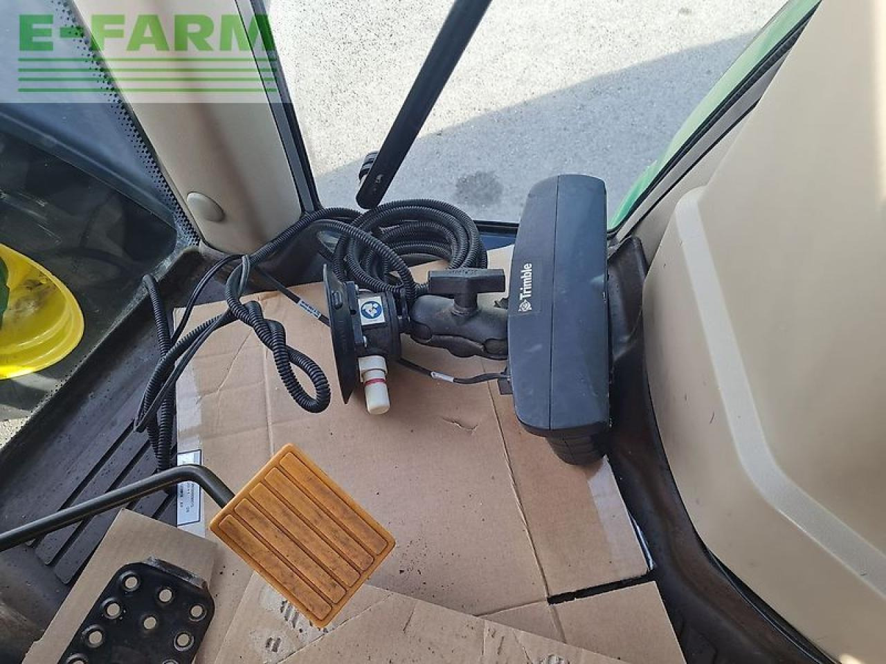 Traktor John Deere 6220 premium: slika Traktor John Deere 6220 premium Traktor John Deere 6220 premium: slika Traktor John Deere 6220 premium