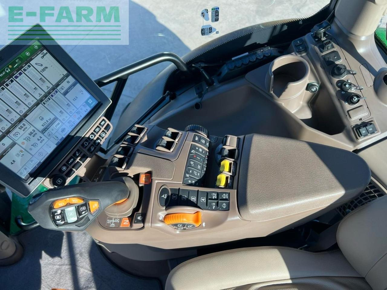 John Deere 6250R - Traktor: slika John Deere 6250R - Traktor John Deere 6250R - Traktor: slika John Deere 6250R - Traktor