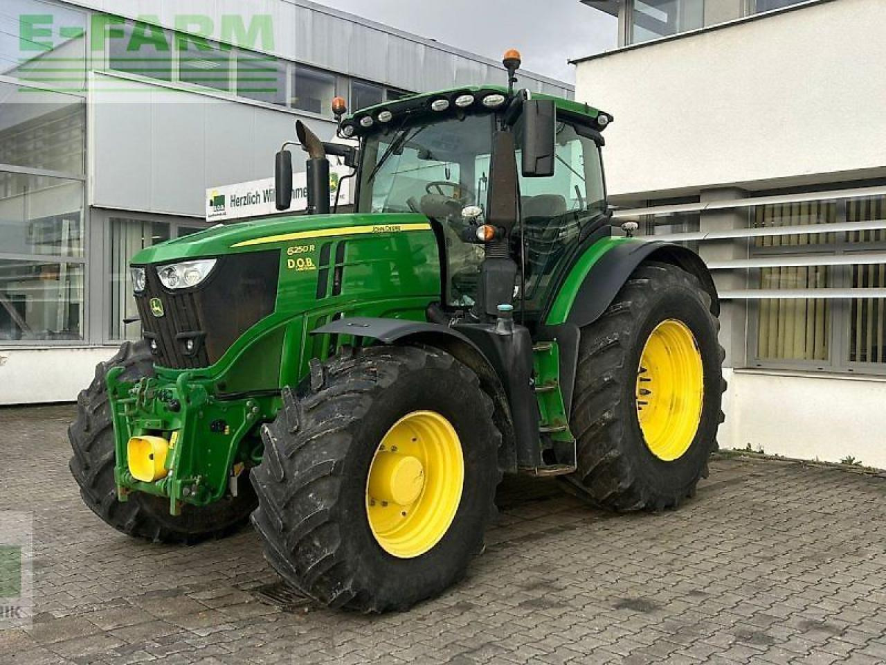 John Deere 6250r 6250 r - Traktor: slika John Deere 6250r 6250 r - Traktor John Deere 6250r 6250 r - Traktor: slika John Deere 6250r 6250 r - Traktor