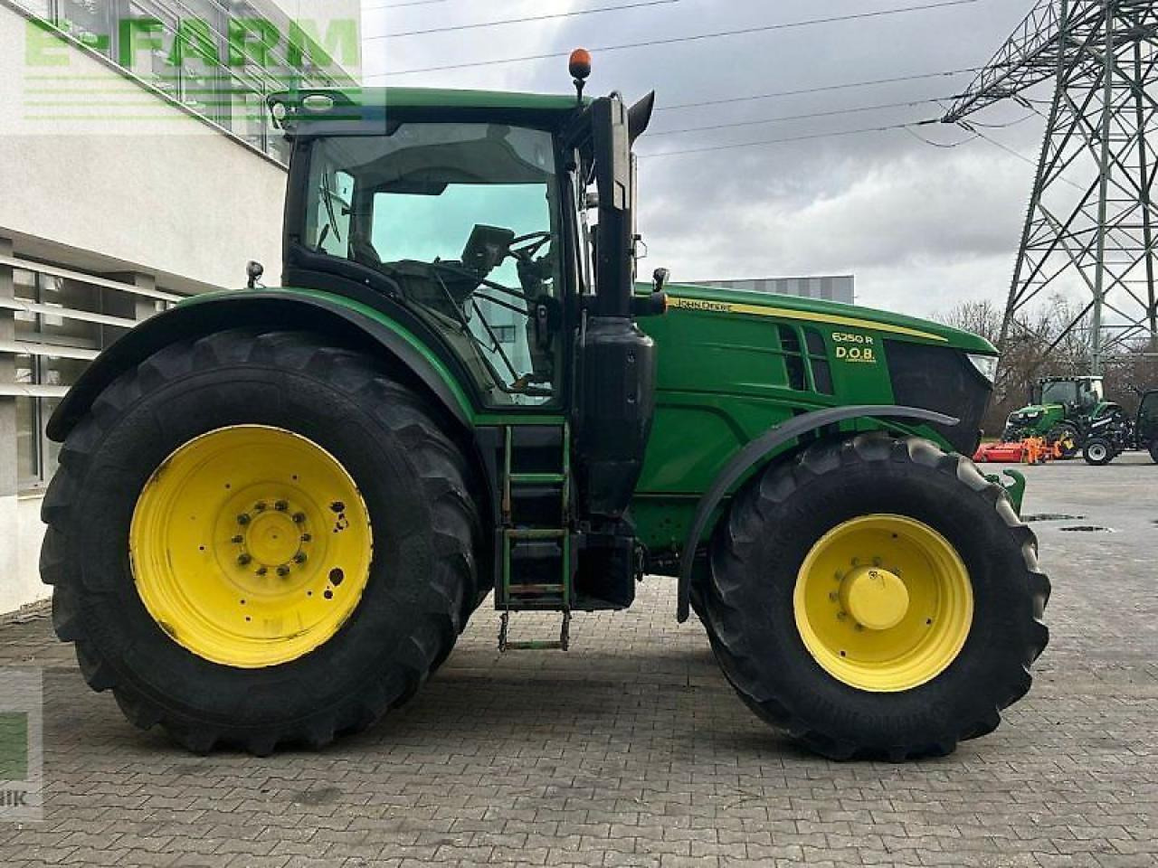 John Deere 6250r 6250 r - Traktor: slika John Deere 6250r 6250 r - Traktor John Deere 6250r 6250 r - Traktor: slika John Deere 6250r 6250 r - Traktor