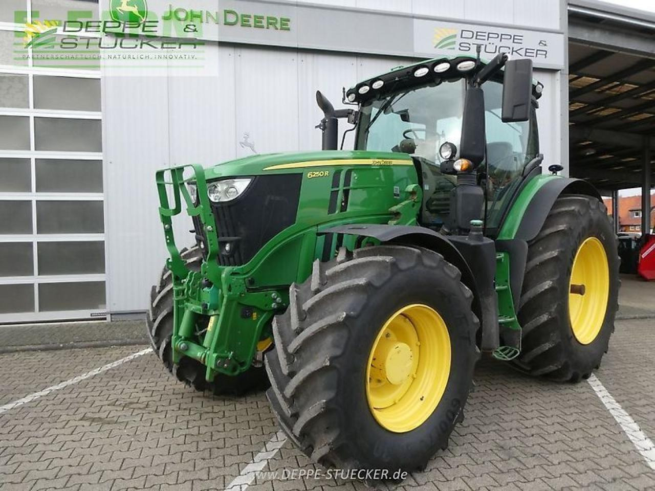 John Deere 6250r - Traktor: slika John Deere 6250r - Traktor John Deere 6250r - Traktor: slika John Deere 6250r - Traktor