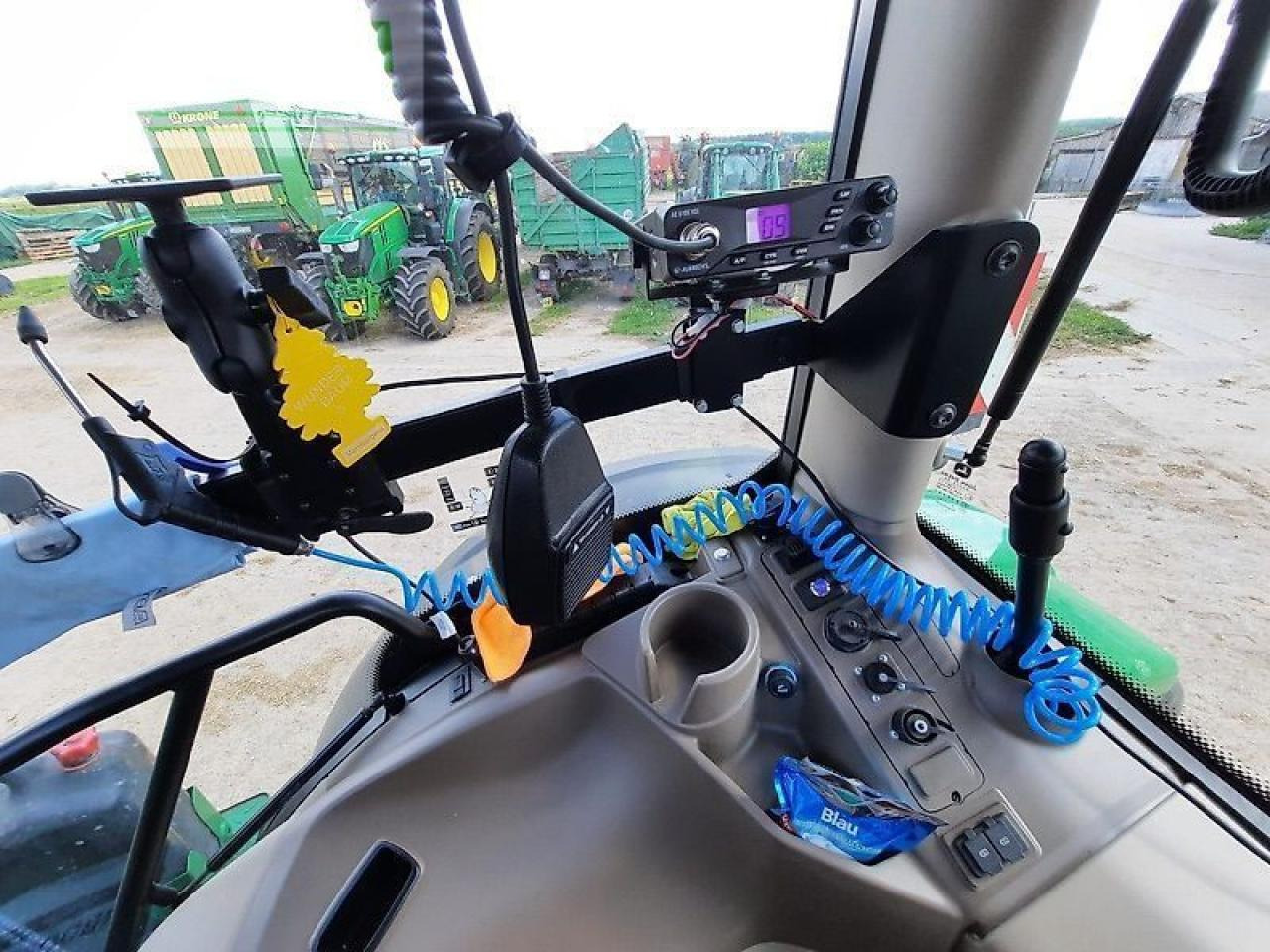 John Deere 6250r - Traktor: slika John Deere 6250r - Traktor John Deere 6250r - Traktor: slika John Deere 6250r - Traktor