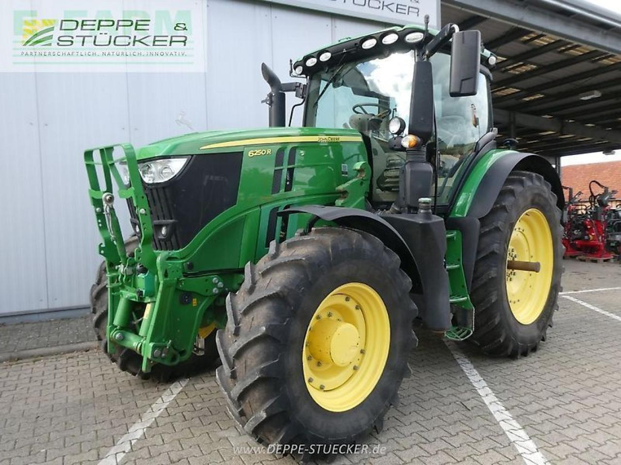 John Deere 6250r - Traktor: slika John Deere 6250r - Traktor John Deere 6250r - Traktor: slika John Deere 6250r - Traktor