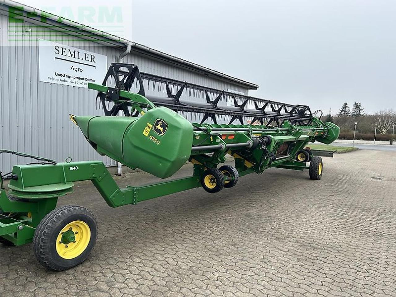 John Deere 635d - Priključak za silažni kombajn: slika John Deere 635d - Priključak za silažni kombajn John Deere 635d - Priključak za silažni kombajn: slika John Deere 635d - Priključak za silažni kombajn