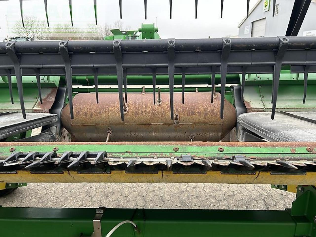 John Deere 635d - Priključak za silažni kombajn: slika John Deere 635d - Priključak za silažni kombajn John Deere 635d - Priključak za silažni kombajn: slika John Deere 635d - Priključak za silažni kombajn