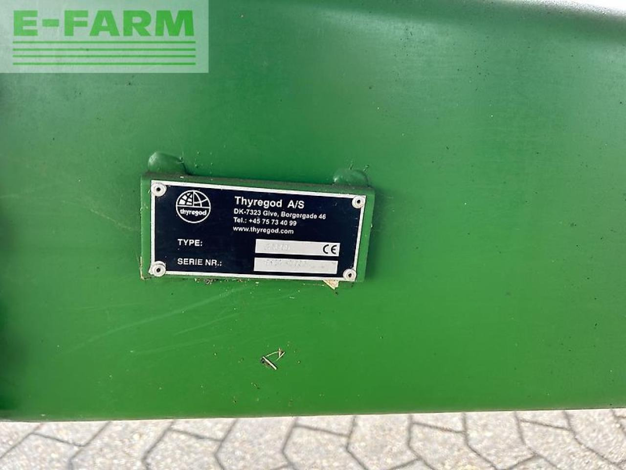 John Deere 635r - Priključak za silažni kombajn: slika John Deere 635r - Priključak za silažni kombajn John Deere 635r - Priključak za silažni kombajn: slika John Deere 635r - Priključak za silažni kombajn