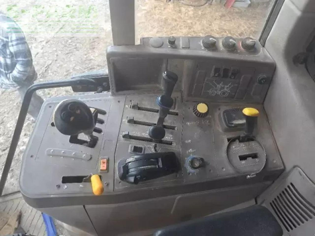 John Deere 6630 - Traktor: slika John Deere 6630 - Traktor John Deere 6630 - Traktor: slika John Deere 6630 - Traktor