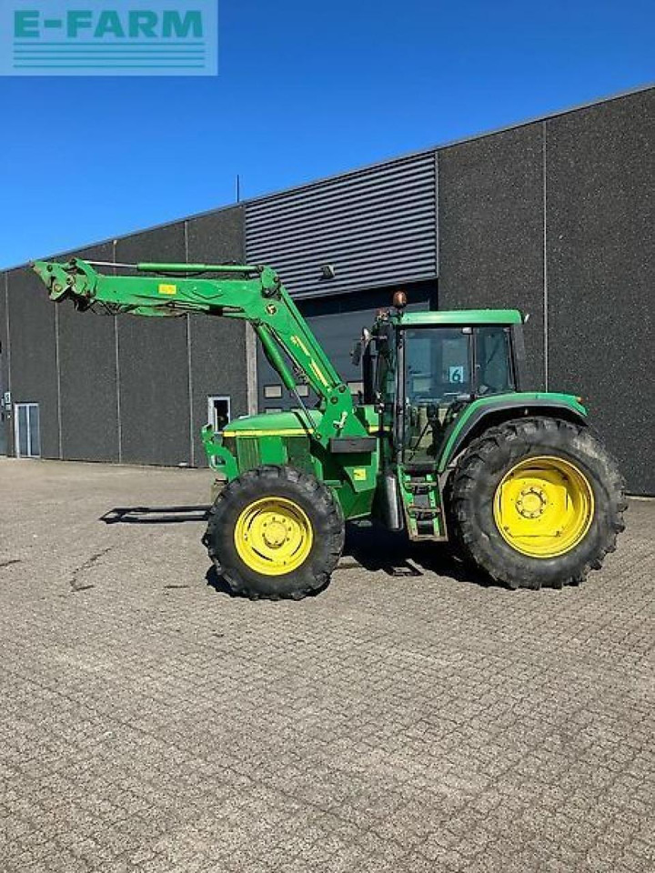 John Deere 6810 - Traktor: slika John Deere 6810 - Traktor John Deere 6810 - Traktor: slika John Deere 6810 - Traktor