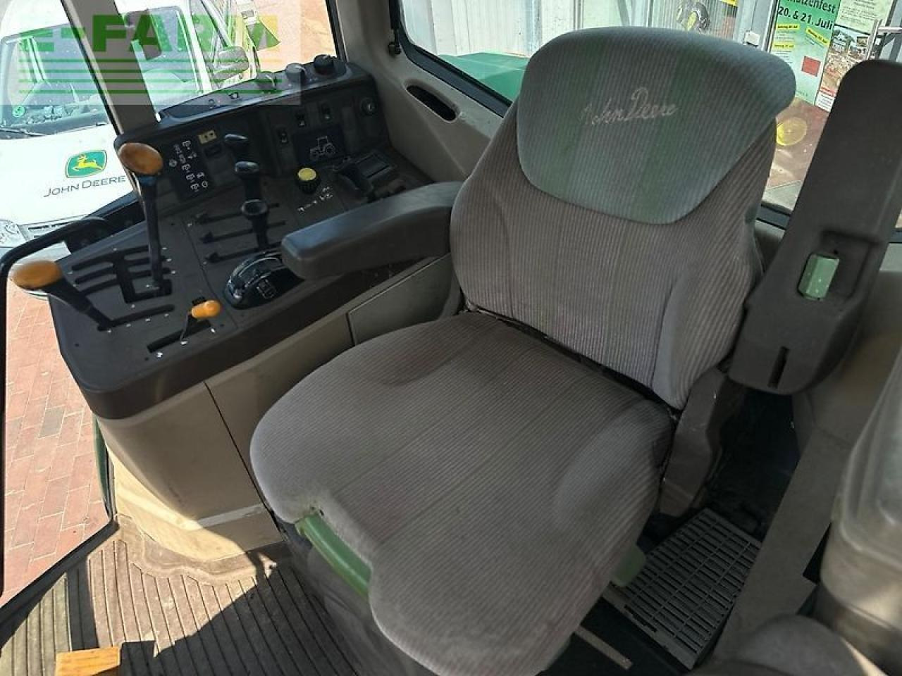John Deere 6810 premium - Traktor: slika John Deere 6810 premium - Traktor John Deere 6810 premium - Traktor: slika John Deere 6810 premium - Traktor