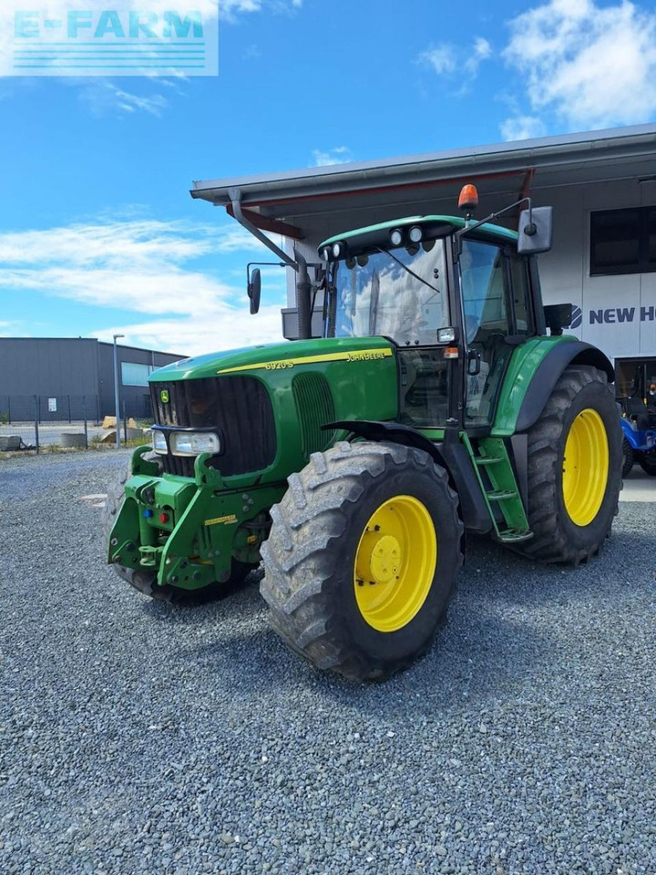 John Deere 6920 s powerquad - Traktor: slika John Deere 6920 s powerquad - Traktor John Deere 6920 s powerquad - Traktor: slika John Deere 6920 s powerquad - Traktor