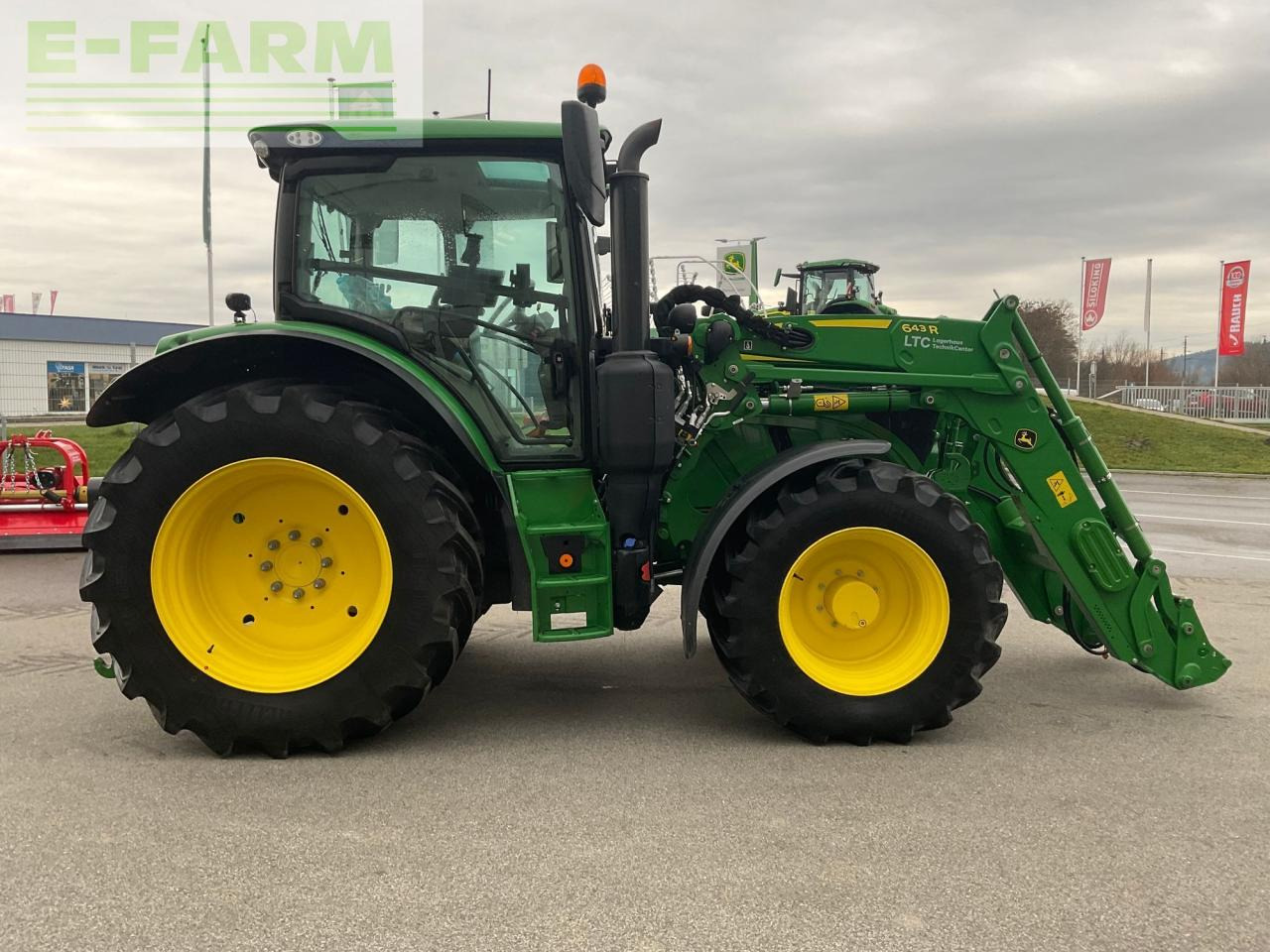 John Deere 6R 150 - Traktor: slika John Deere 6R 150 - Traktor John Deere 6R 150 - Traktor: slika John Deere 6R 150 - Traktor
