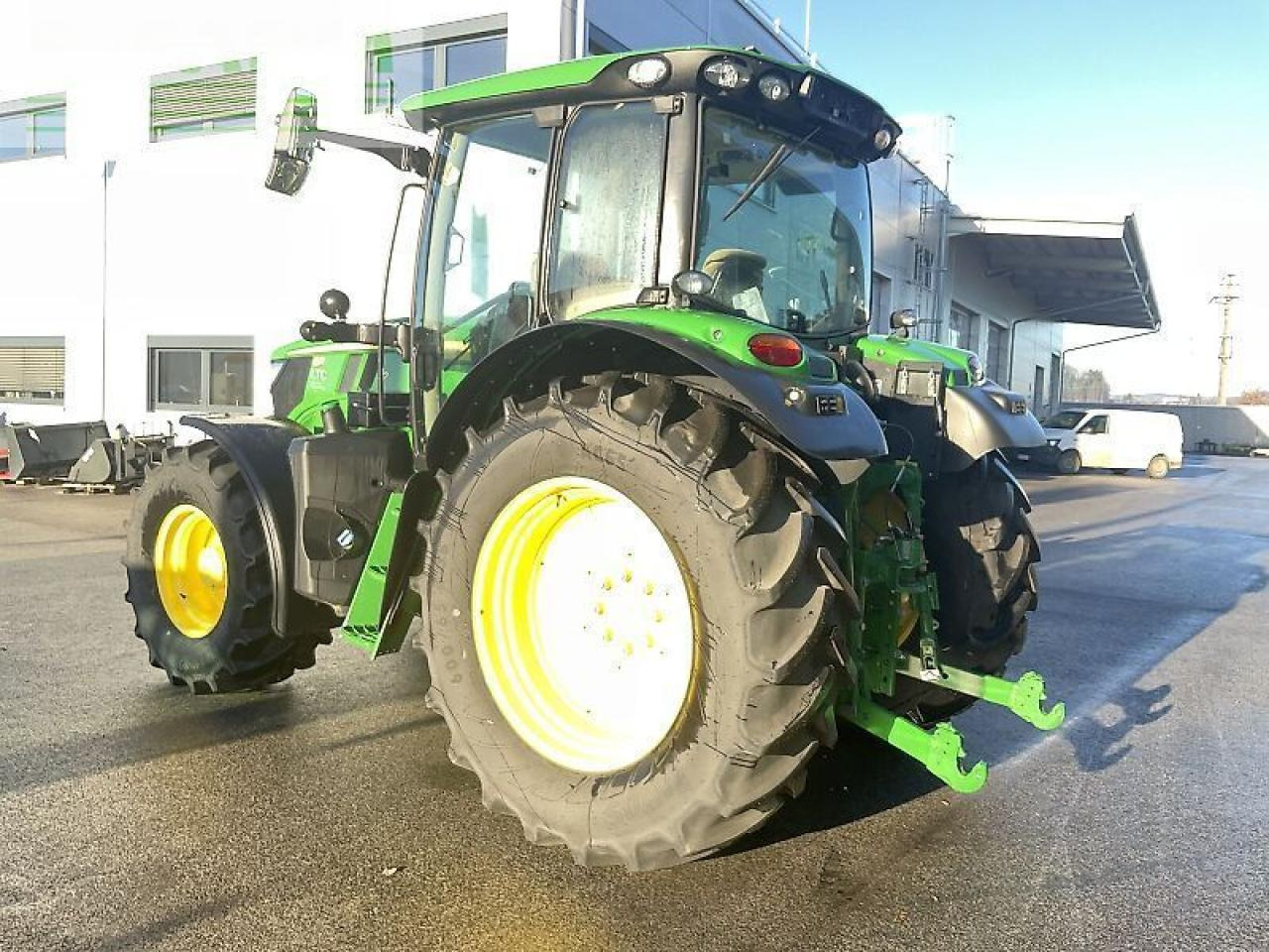 John Deere 6r 110 - Traktor: slika John Deere 6r 110 - Traktor John Deere 6r 110 - Traktor: slika John Deere 6r 110 - Traktor