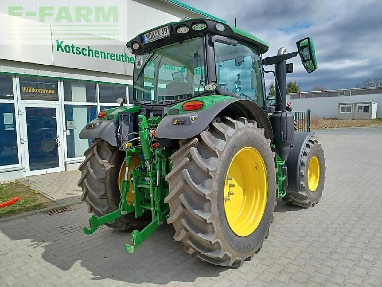 John Deere 6r 140 - Traktor: slika John Deere 6r 140 - Traktor John Deere 6r 140 - Traktor: slika John Deere 6r 140 - Traktor