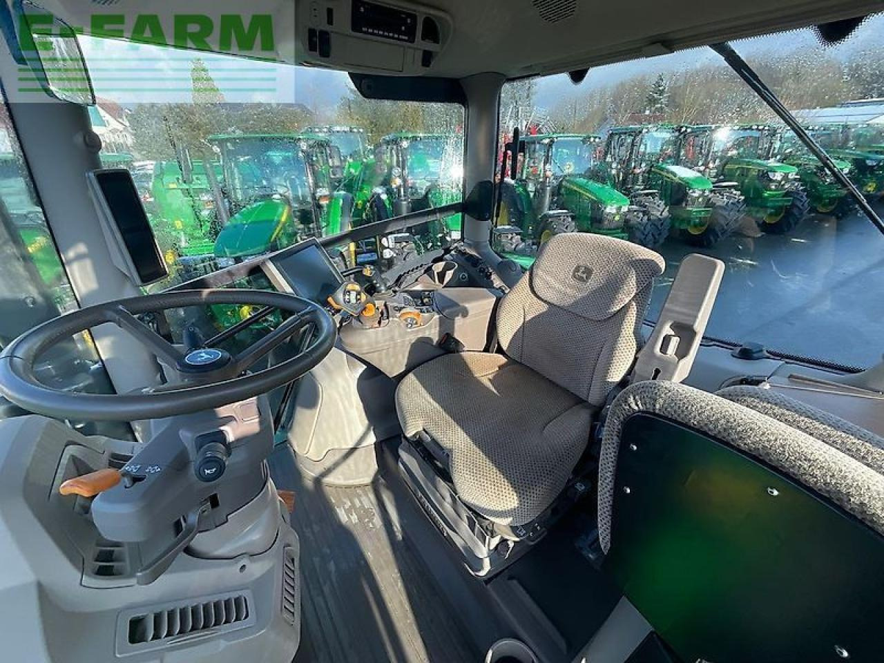 John Deere 6r 150 - Traktor: slika John Deere 6r 150 - Traktor John Deere 6r 150 - Traktor: slika John Deere 6r 150 - Traktor