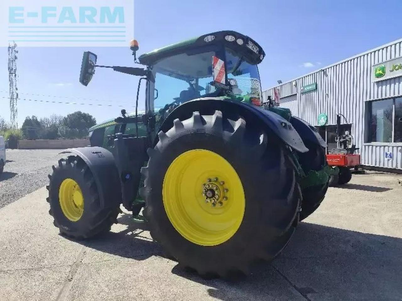 John Deere 6r 215 - Traktor: slika John Deere 6r 215 - Traktor John Deere 6r 215 - Traktor: slika John Deere 6r 215 - Traktor