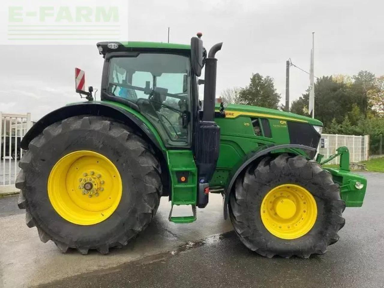 John Deere 6r 215 - Traktor: slika John Deere 6r 215 - Traktor John Deere 6r 215 - Traktor: slika John Deere 6r 215 - Traktor