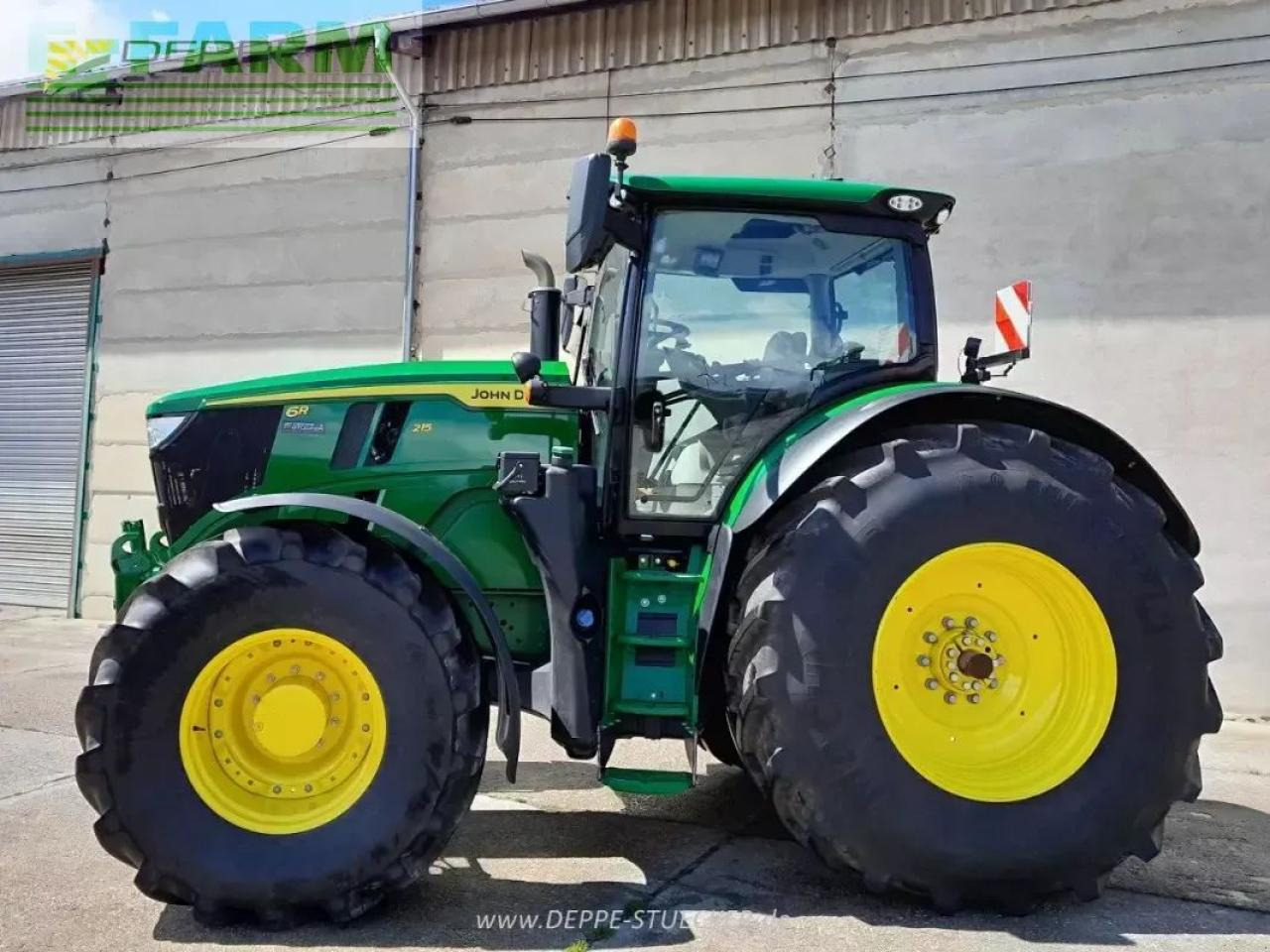 John Deere 6r 215 - Traktor: slika John Deere 6r 215 - Traktor John Deere 6r 215 - Traktor: slika John Deere 6r 215 - Traktor