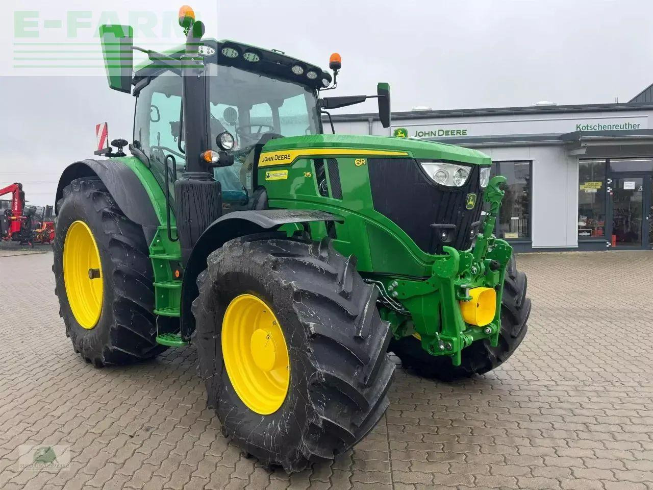 John Deere 6r 215 - Traktor: slika John Deere 6r 215 - Traktor John Deere 6r 215 - Traktor: slika John Deere 6r 215 - Traktor