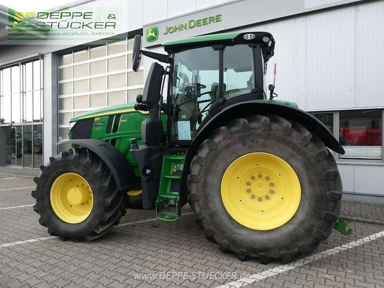 John Deere 6r 250 - Traktor: slika John Deere 6r 250 - Traktor John Deere 6r 250 - Traktor: slika John Deere 6r 250 - Traktor