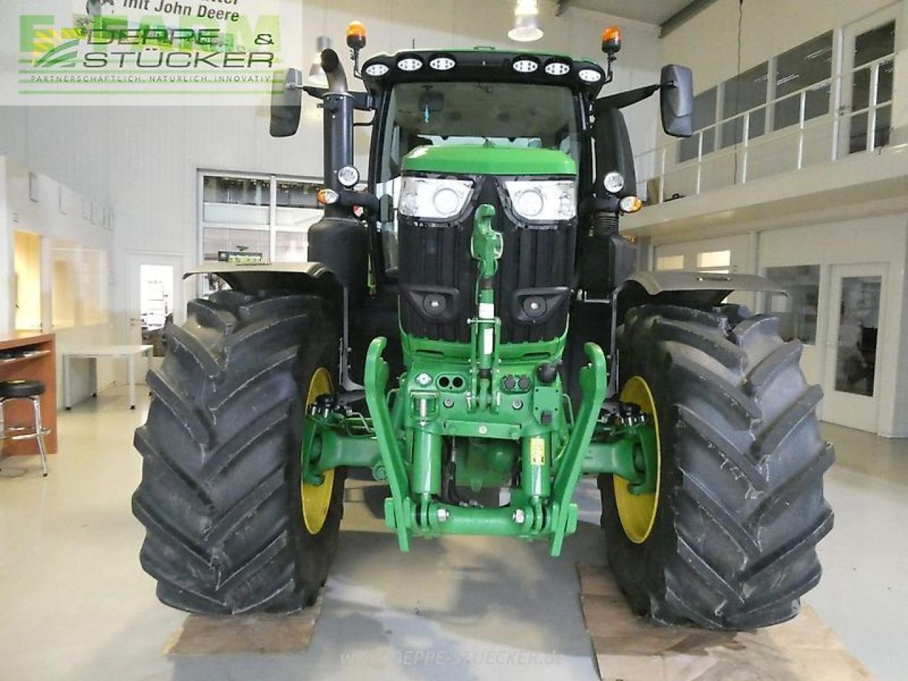 John Deere 6r 250 - Traktor: slika John Deere 6r 250 - Traktor John Deere 6r 250 - Traktor: slika John Deere 6r 250 - Traktor