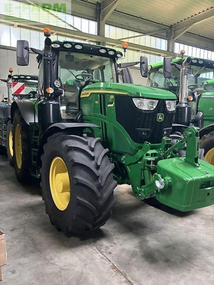John Deere 6r 250 - Traktor: slika John Deere 6r 250 - Traktor John Deere 6r 250 - Traktor: slika John Deere 6r 250 - Traktor