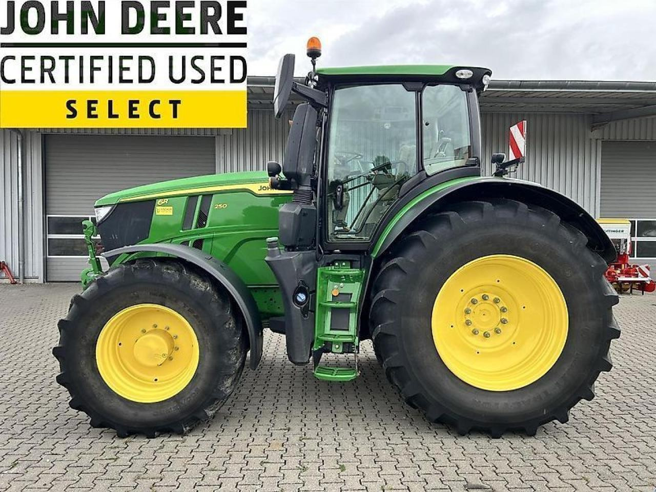 John Deere 6r 250 certified used - Traktor: slika John Deere 6r 250 certified used - Traktor John Deere 6r 250 certified used - Traktor: slika John Deere 6r 250 certified used - Traktor