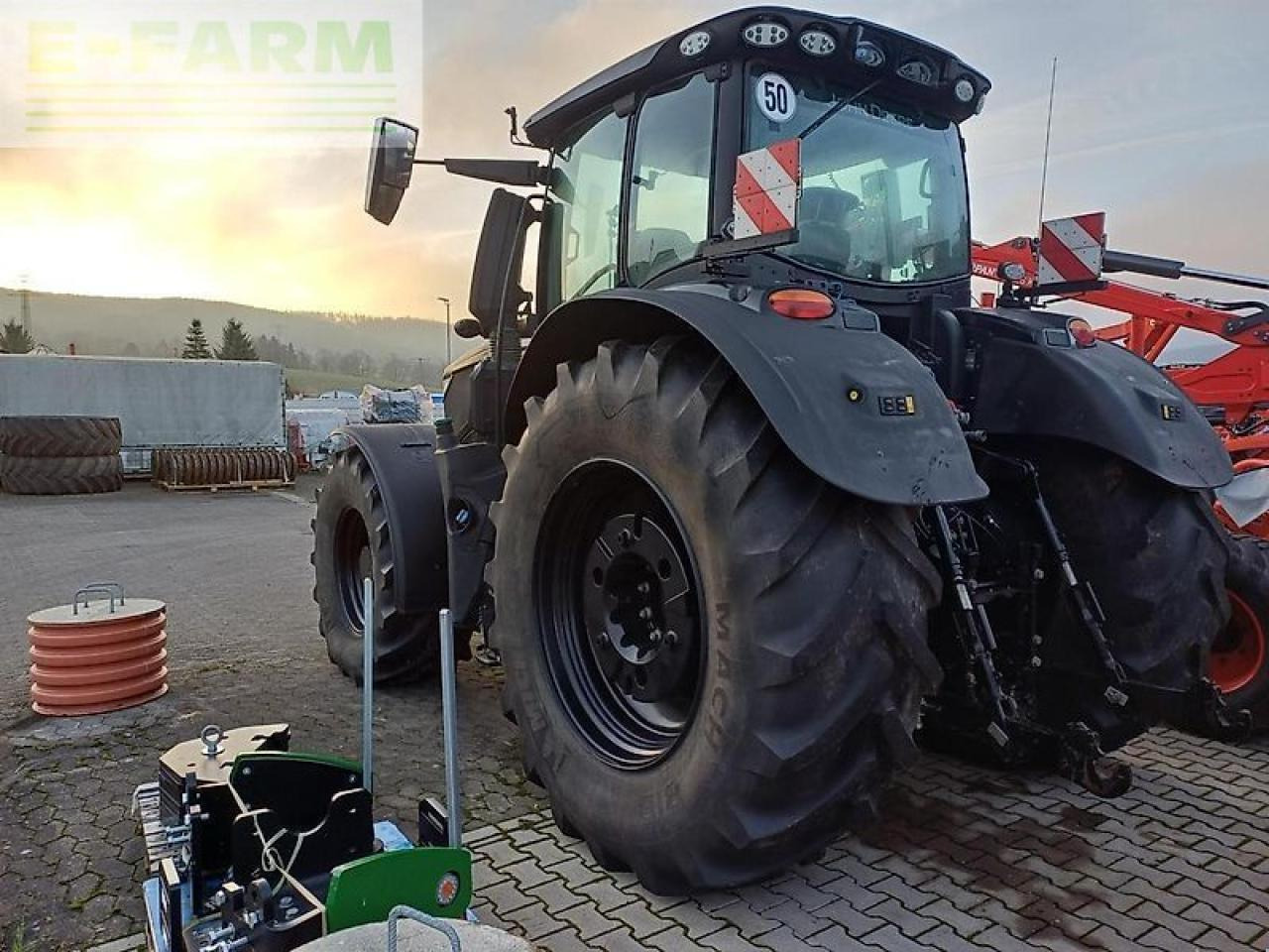 John Deere 6r 250 - command pro, autotrac - Traktor: slika John Deere 6r 250 - command pro, autotrac - Traktor John Deere 6r 250 - command pro, autotrac - Traktor: slika John Deere 6r 250 - command pro, autotrac - Traktor