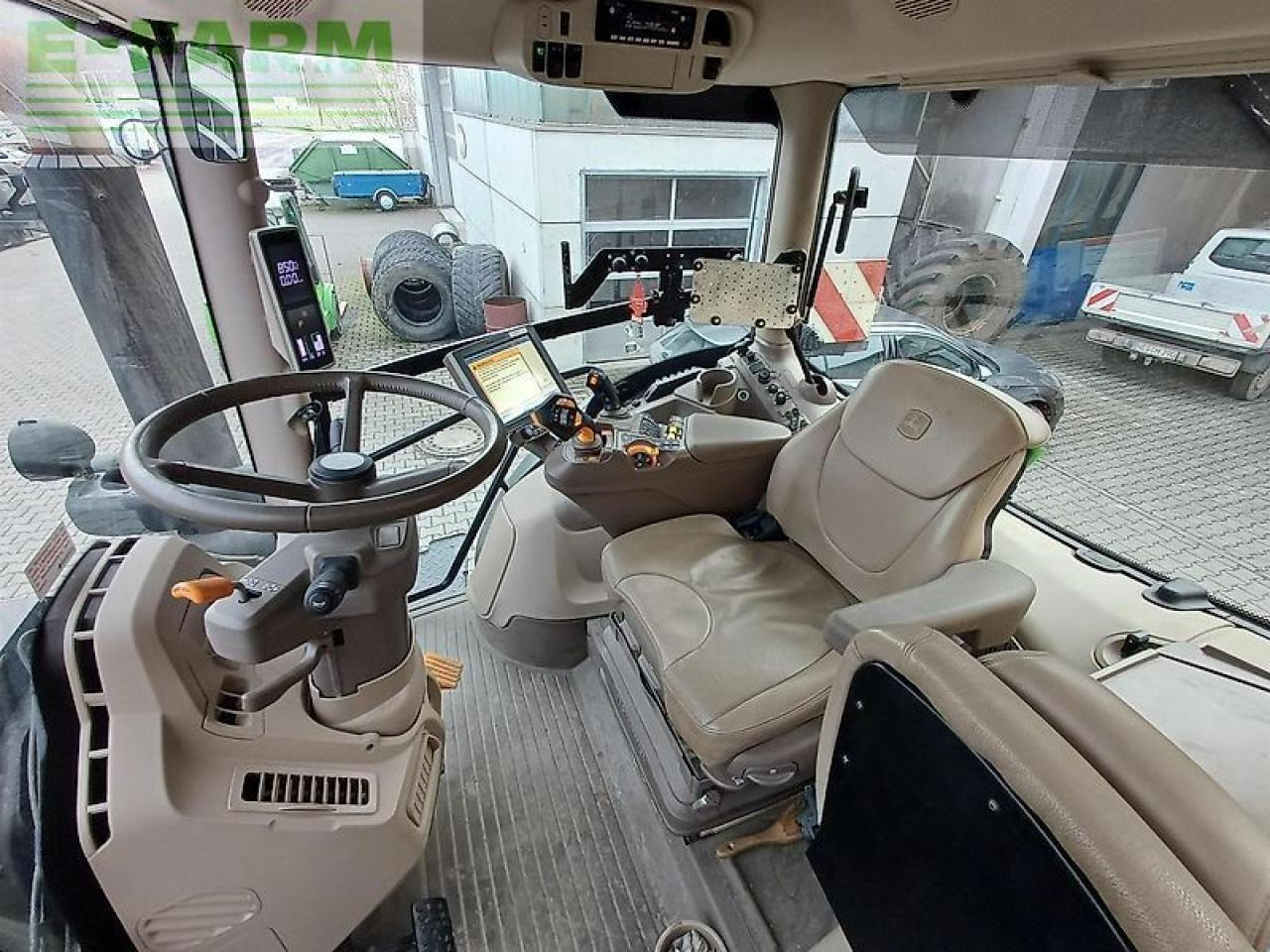 John Deere 6r 250 sonderlackierung-schwarz - Traktor: slika John Deere 6r 250 sonderlackierung-schwarz - Traktor John Deere 6r 250 sonderlackierung-schwarz - Traktor: slika John Deere 6r 250 sonderlackierung-schwarz - Traktor