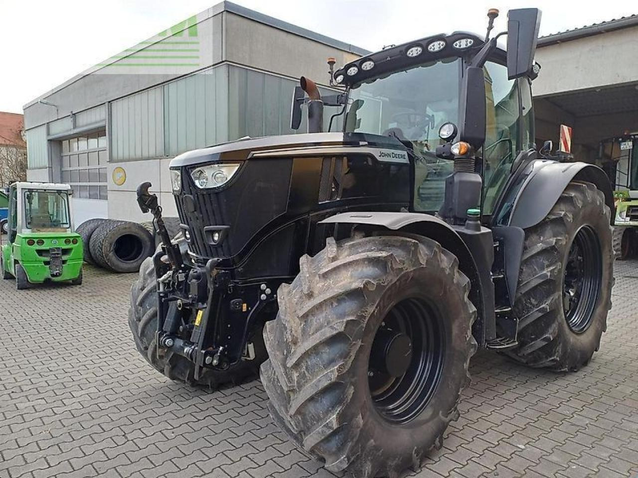 John Deere 6r 250 sonderlackierung-schwarz - Traktor: slika John Deere 6r 250 sonderlackierung-schwarz - Traktor John Deere 6r 250 sonderlackierung-schwarz - Traktor: slika John Deere 6r 250 sonderlackierung-schwarz - Traktor