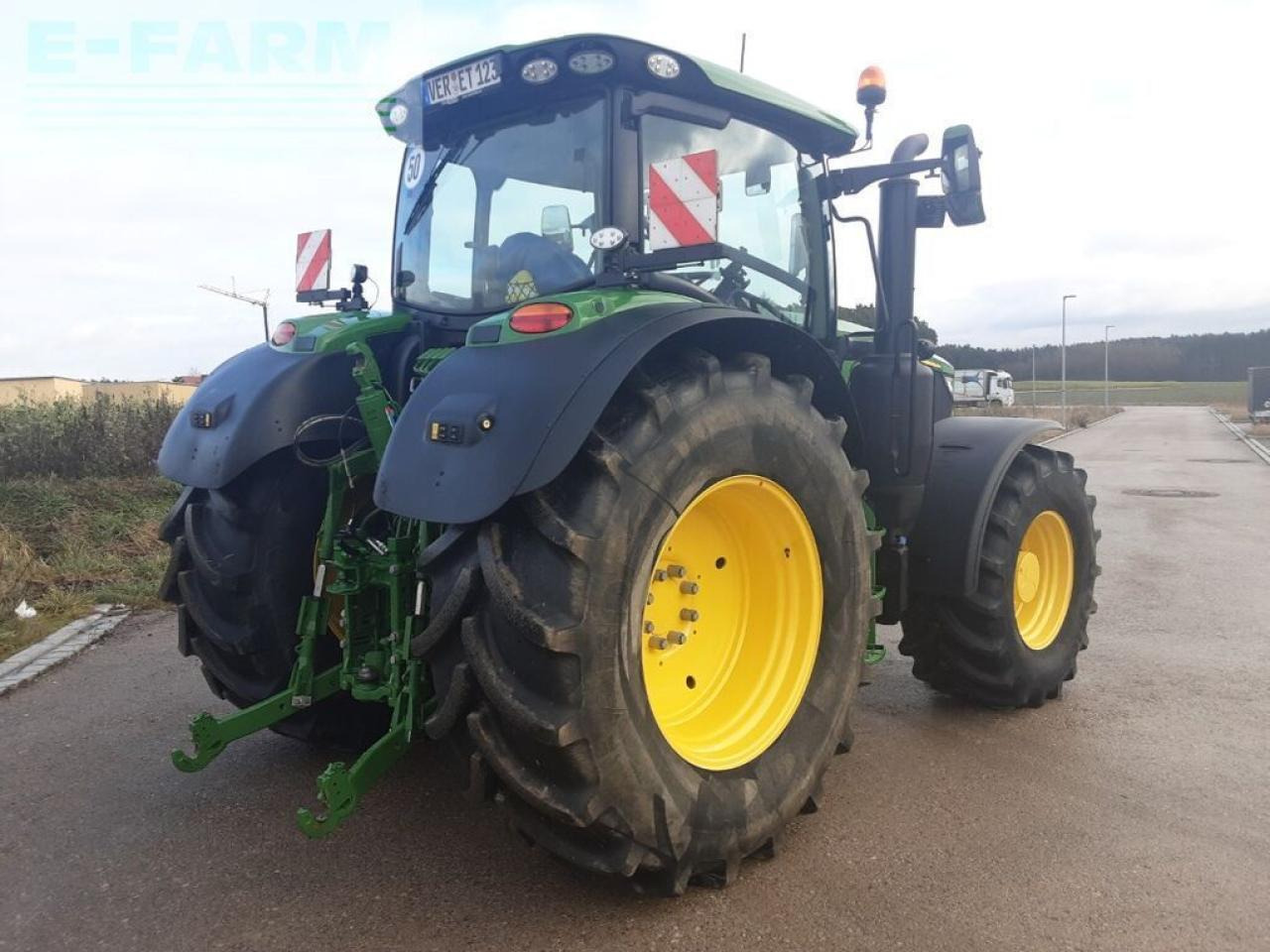 John Deere 6r185 - Traktor: slika John Deere 6r185 - Traktor John Deere 6r185 - Traktor: slika John Deere 6r185 - Traktor