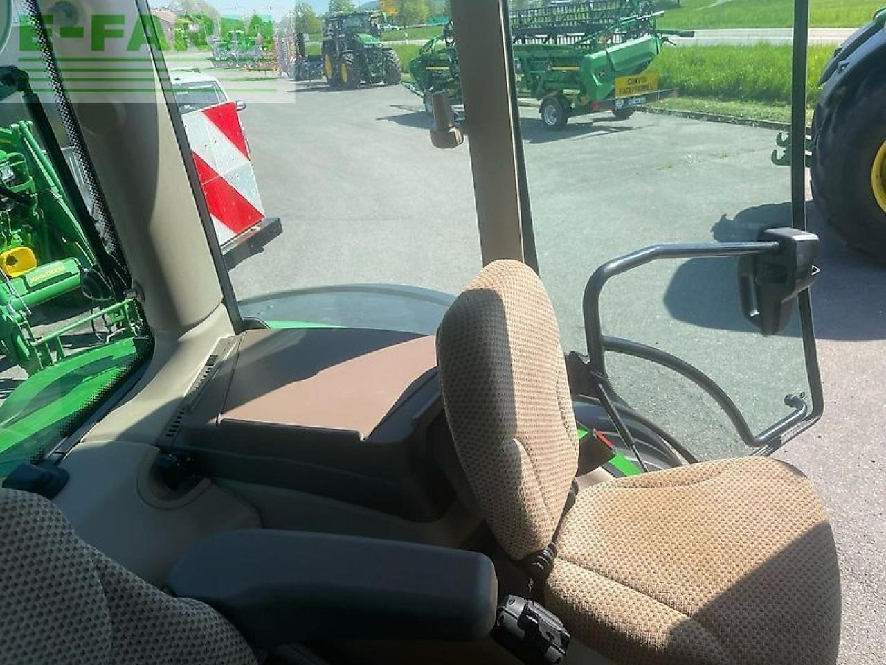 John Deere 6r215 / 6r 215 - Traktor: slika John Deere 6r215 / 6r 215 - Traktor John Deere 6r215 / 6r 215 - Traktor: slika John Deere 6r215 / 6r 215 - Traktor