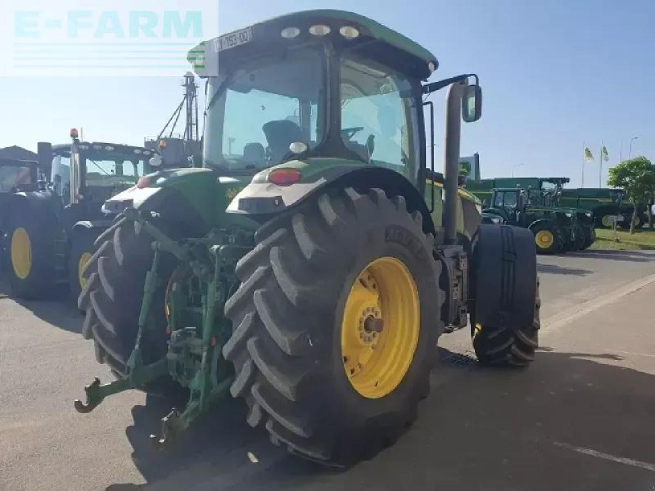 John Deere 7215r - Traktor: slika John Deere 7215r - Traktor John Deere 7215r - Traktor: slika John Deere 7215r - Traktor